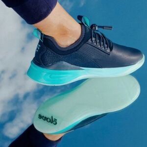 Clove Women’s Aqua Blue Classic Shoes Size 5.5